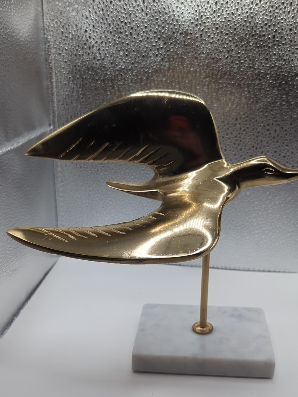 Gold Bird Statue Décor - Brass Finish